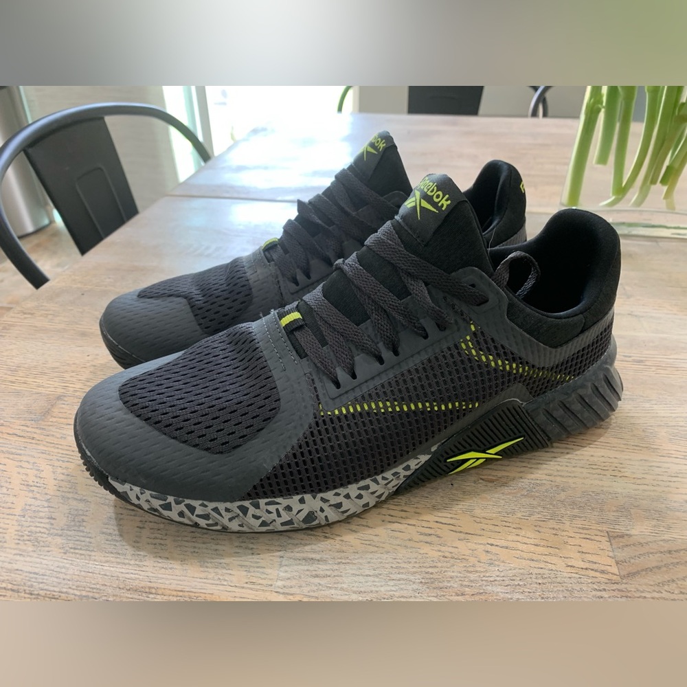 NWOT tags mens Reebok shoes size 9.5